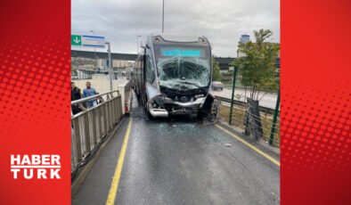 Son dakika: Kadıköy'de metrobüs kazası! Ekipler sevk edildi