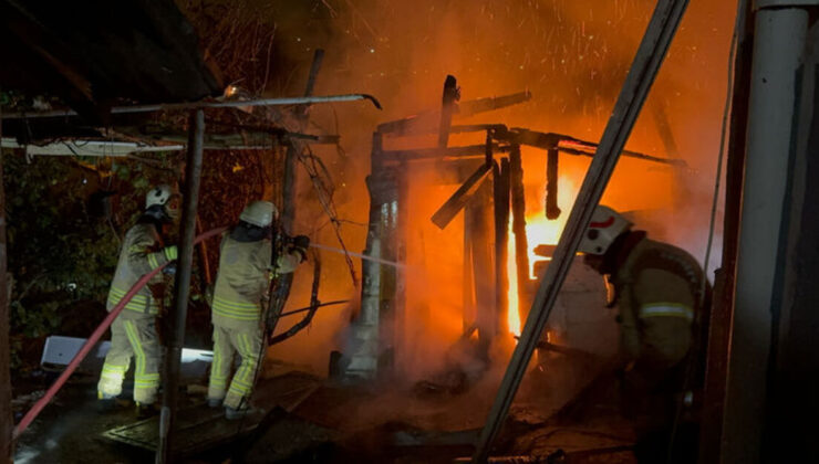 Son dakika: Beykoz'da gecekondu alev alev yandı